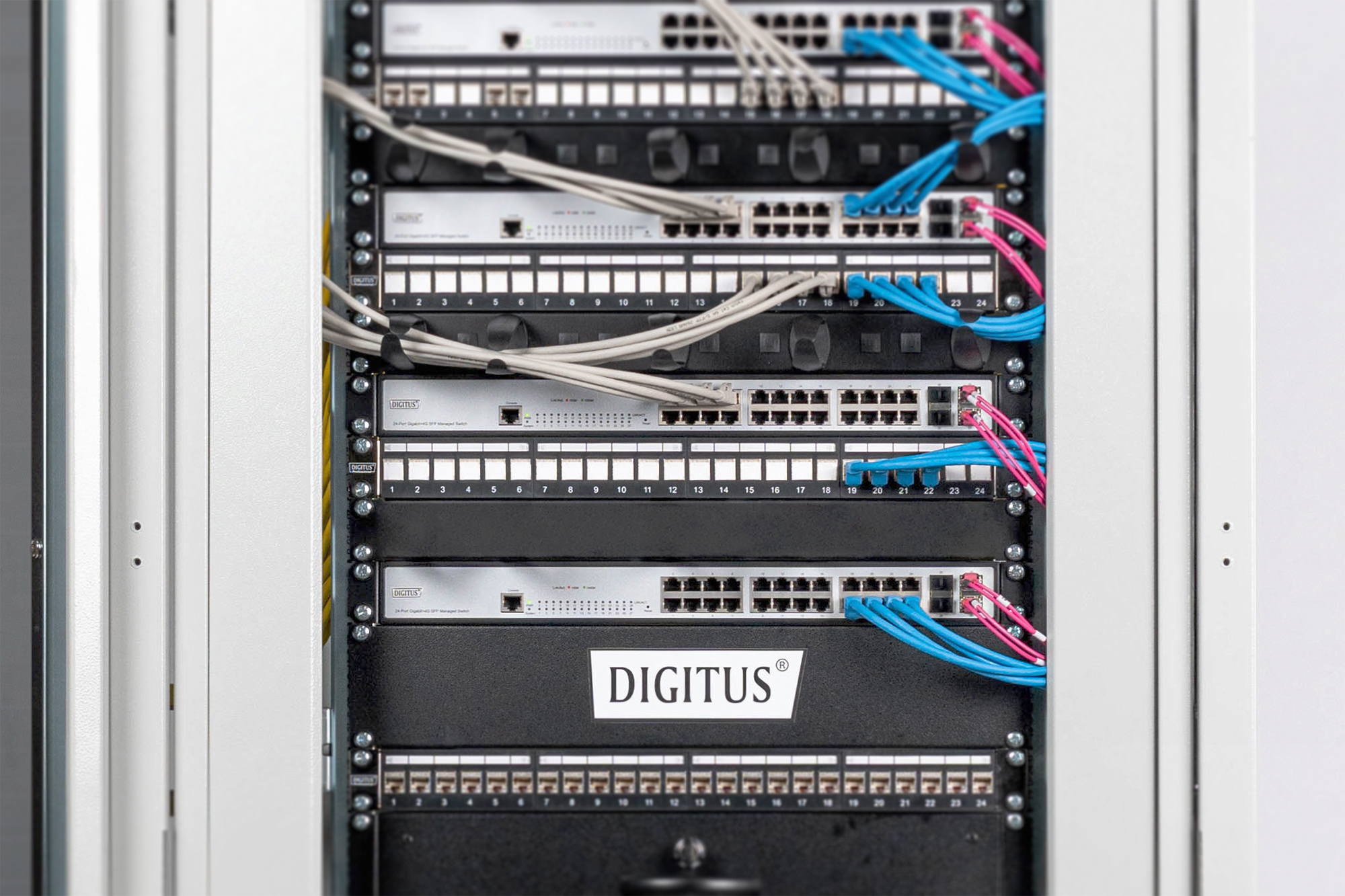 digitus_DN19BPN01SW_4016032171713_Application_1_RGB.jpg