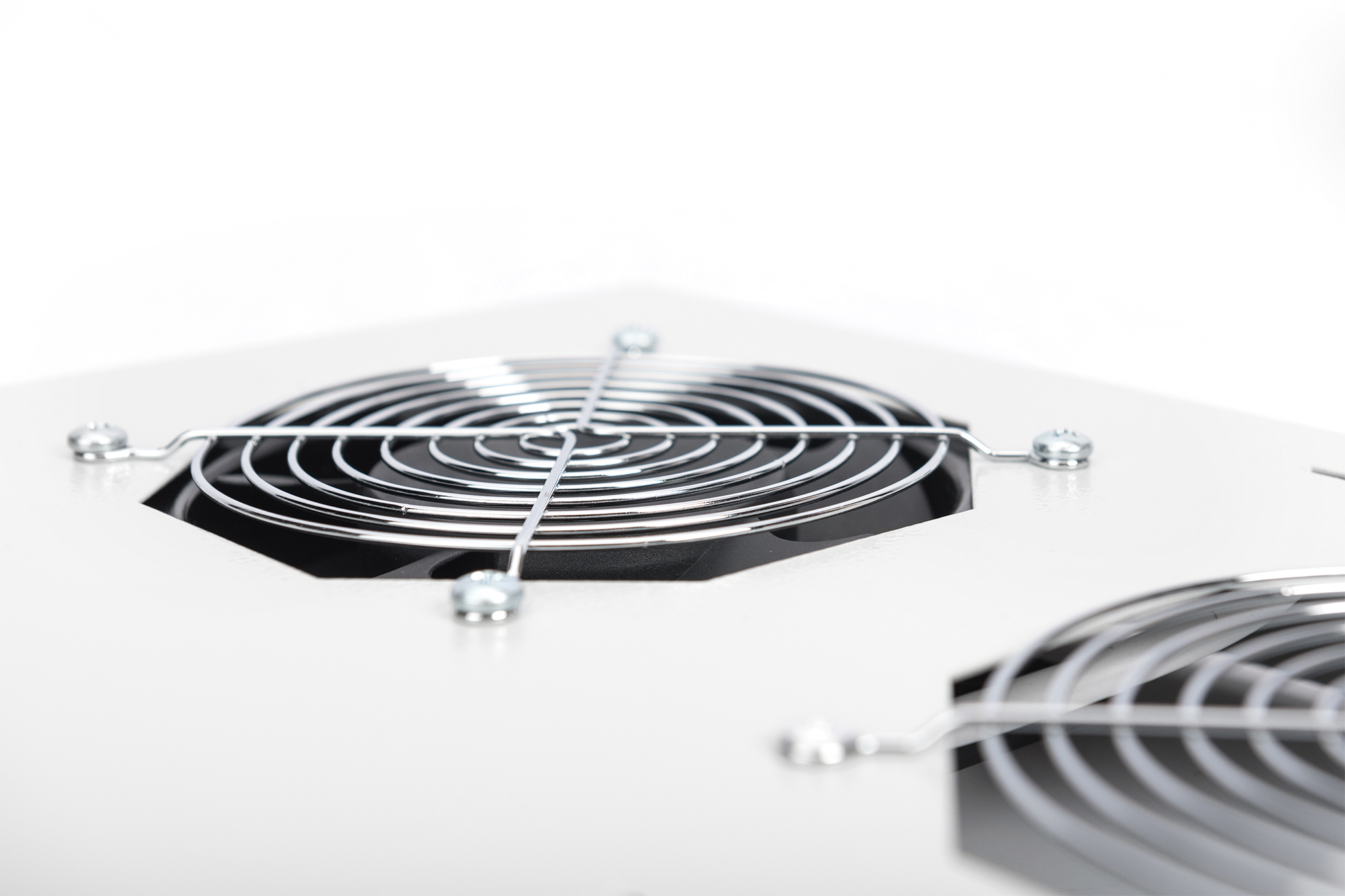 digitus_DN19FAN4SRV_4016032332824_Detail_3_RGB.jpg