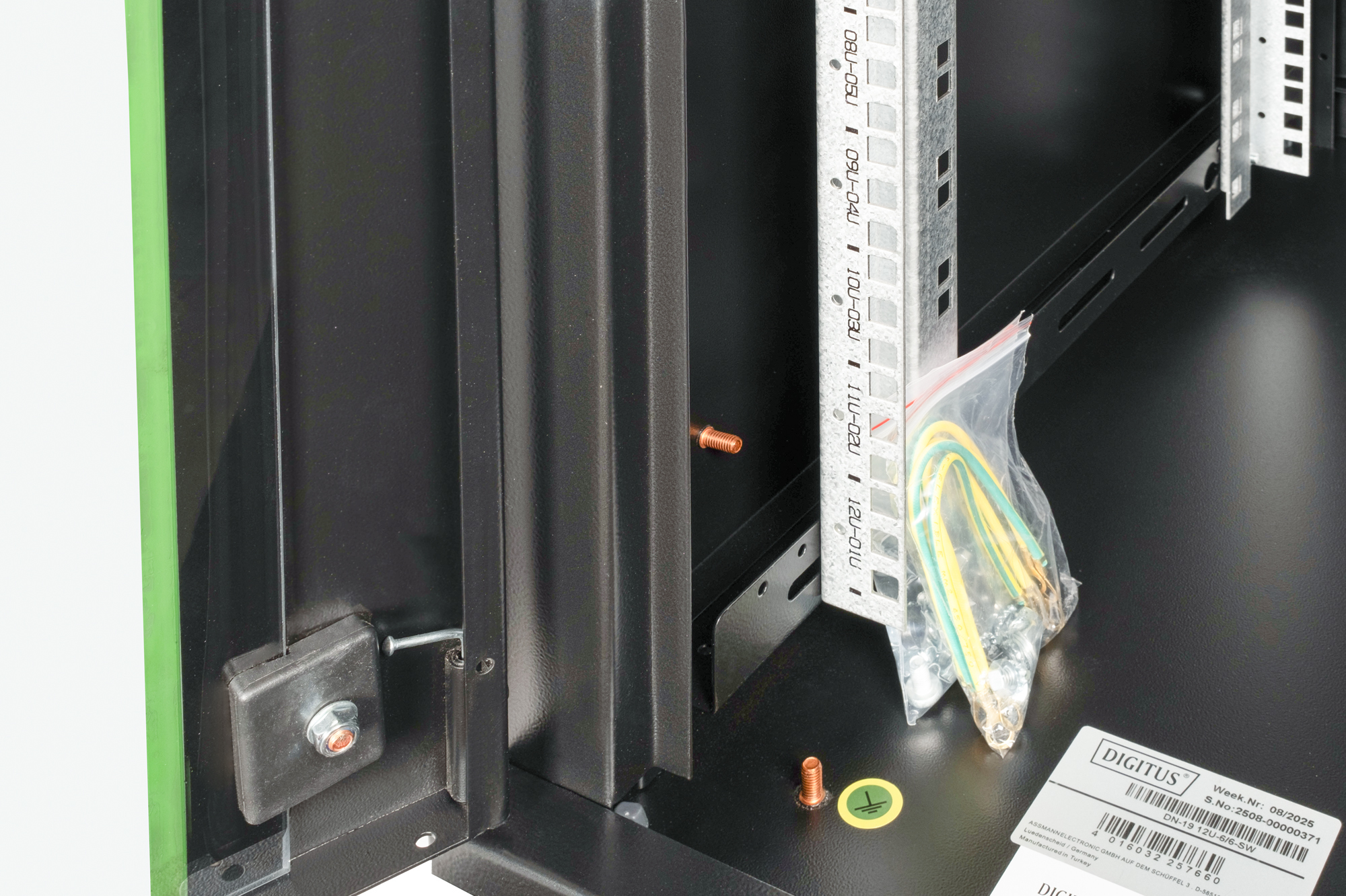 digitus_DN1912U66SW_4016032257660_Detail_4_RGB.jpg